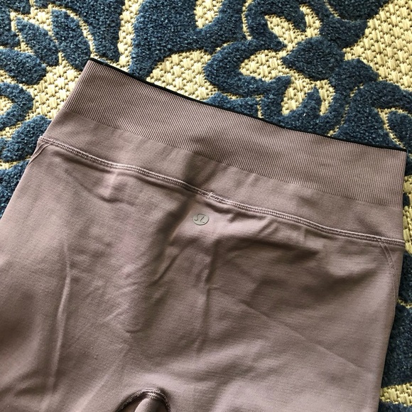 Lululemon leggings - Picture 6 of 6
